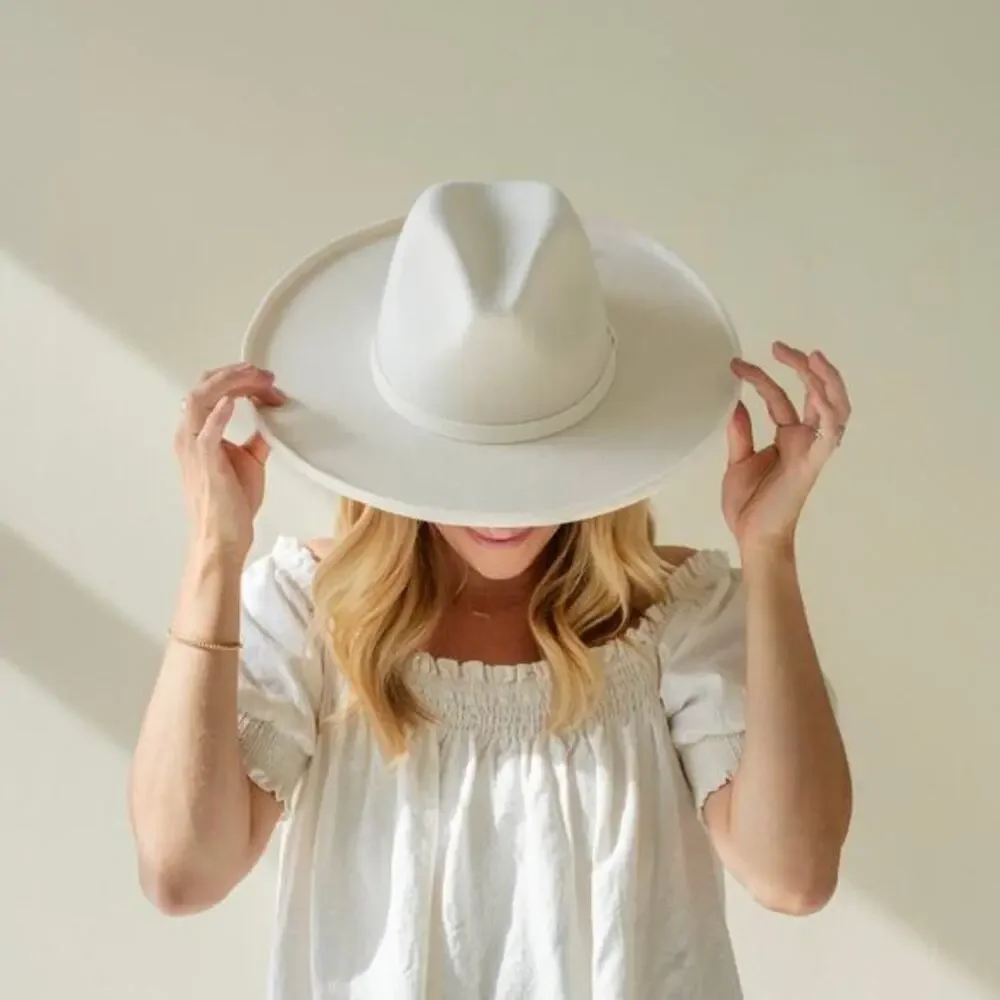 Camp The Label Women’s Aubrey Hat in White Ivory Size 59 cm (Adult XL)‎
